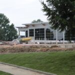 Ostrowiec Świętokrzyski. Budowa nowych basenów odkrytych w kompleksie Rawszczyna / Robert Felczak / Radio Kielce