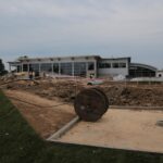 Ostrowiec Świętokrzyski. Budowa nowych basenów odkrytych w kompleksie Rawszczyna / Robert Felczak / Radio Kielce