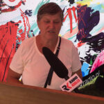 Stąporków. "Stacja: Wakacje" - mieszkańcy grali w kapsle oraz czytali fragmenty "Wesela" / Marek Wtorek / Radio Kielce