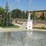 Stąporków. "Stacja: Wakacje" - mieszkańcy grali w kapsle oraz czytali fragmenty "Wesela" / Marek Wtorek / Radio Kielce