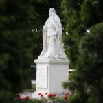 06.07.2017 Kije. Pomnik Mściwoja ze Skrzynna. / Jarosław Kubalski / Radio Kielce