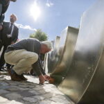 04.07.2017 Kielce. 71. rocznica pogromu kieleckiego. Uroczystości pod Pomnikiem Menory. / Jarosław Kubalski / Radio Kielce