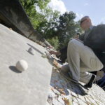 04.07.2017 Kielce. 71. rocznica pogromu kieleckiego. Uroczystości na cmentarzu  żydowskim na Pakoszu. / Jarosław Kubalski / Radio Kielce