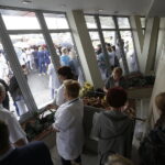 04.07.2017 Kielce. Protest pielęgniarek przed ŚCO. / Jarosław Kubalski / Radio Kielce