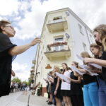 04.07.2017 Kielce. 71. rocznica pogromu kieleckiego. Uroczystości przy kamienicy Planty 7 / 9. / Jarosław Kubalski / Radio Kielce