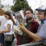 08.07.2017 Kielce. „Letnia Czytelnia” na Rynku. / Jarosław Kubalski / Radio Kielce