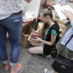 08.07.2017 Kielce. „Letnia Czytelnia” na Rynku. / Jarosław Kubalski / Radio Kielce