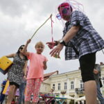 08.07.2017 Kielce. „Letnia Czytelnia” na Rynku. / Jarosław Kubalski / Radio Kielce