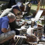 08.07.2017 Kielce. Giełda staroci. / Jarosław Kubalski / Radio Kielce