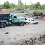 09.07.2017 Nowiny. Wyścigi wraków. Wrak Race. / Jarosław Kubalski / Radio Kielce