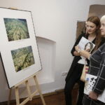 13.07.2017 Kielce. Wystawa zdjęć Pawła Pierścińskiego w Dworku Laszczyków. / Jarosław Kubalski / Radio Kielce