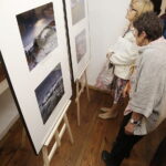 13.07.2017 Kielce. Wystawa zdjęć Pawła Pierścińskiego w Dworku Laszczyków. / Jarosław Kubalski / Radio Kielce