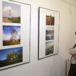 13.07.2017 Kielce. Wystawa zdjęć Pawła Pierścińskiego w Dworku Laszczyków. / Jarosław Kubalski / Radio Kielce