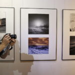 13.07.2017 Kielce. Wystawa zdjęć Pawła Pierścińskiego w Dworku Laszczyków. / Jarosław Kubalski / Radio Kielce