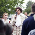 15.07.2017 Adamów. Kuźnice Koneckie. Inscenizacja powitania króla Augusta Poniatowskiego. Zagrał go reżyser Andrzej Skorupski. / Jarosław Kubalski / Radio Kielce