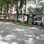 18.07.2017 Kielce. Wystawa "Stop aborcji" przed kościołem garnizonowym. / Jarosław Kubalski / Radio Kielce