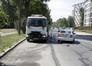 Nie parkujcie na ulicy Sandomierskiej!