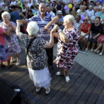 22.07.2017 Jędrzejów. Potańcówka z Radiem Kielce. / Jarosław Kubalski / Radio Kielce