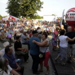 22.07.2017 Jędrzejów. Potańcówka z Radiem Kielce. / Jarosław Kubalski / Radio Kielce