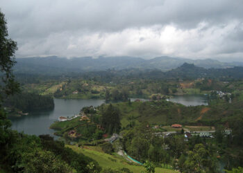 Muzyczne Podróże. Kolumbia - Medellin i Guatape / Zbigniew Batorski