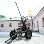 01.07.2017 Kielce. OMPiO. Stary sprzęt wojskowy na Wzgórzu Zamkowym. / Marzena Mąkosa / Radio Kielce