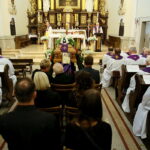 01.07.2017 Chmielnik. Pogrzeb księdza Jana Biernackiego. / Marzena Mąkosa / Radio Kielce