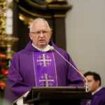 01.07.2017 Chmielnik. Pogrzeb księdza Jana Biernackiego. / Marzena Mąkosa / Radio Kielce