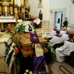 01.07.2017 Chmielnik. Pogrzeb księdza Jana Biernackiego. / Marzena Mąkosa / Radio Kielce