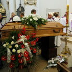 01.07.2017 Chmielnik. Pogrzeb księdza Jana Biernackiego. / Marzena Mąkosa / Radio Kielce