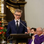 01.07.2017 Chmielnik. Pogrzeb księdza Jana Biernackiego. / Marzena Mąkosa / Radio Kielce