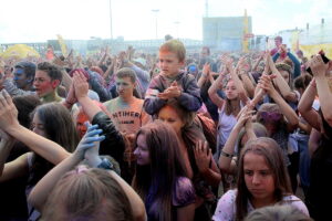 02.07.2017 Kielce. Festiwal Kolorów w Galerii Korona. / Marzena Mąkosa / Radio Kielce