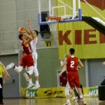 05.07.2017 Kielce. Towarzyski mecz koszykarski reprezentacji Polski i Węgier do lat 16. / Marzena Mąkosa / Radio Kielce