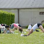 08.07.2017 Kielce. Joga w ogrodzie włoskim. / Marzena Mąkosa / Radio Kielce