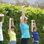 08.07.2017 Kielce. Joga w ogrodzie włoskim. / Marzena Mąkosa / Radio Kielce