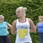 08.07.2017 Kielce. Joga w ogrodzie włoskim. / Marzena Mąkosa / Radio Kielce