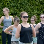 08.07.2017 Kielce. Joga w ogrodzie włoskim. / Marzena Mąkosa / Radio Kielce