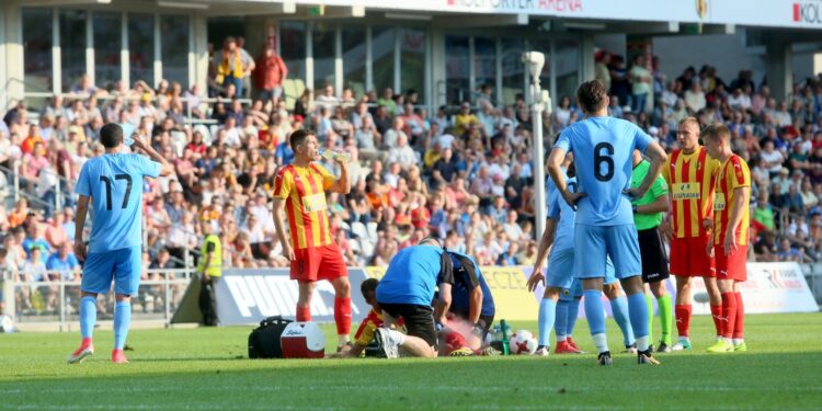 09.07.2017 Kielce. Prezentacja Korony i sparing z AEK Ateny. / Marzena Mąkosa / Radio Kielce