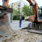 19.07.2017 Kielce. Prace związane z modernizacją sieci ciepłowniczej przy ulicy Marszałkowskiej. / Marzena Mąkosa / Radio Kielce