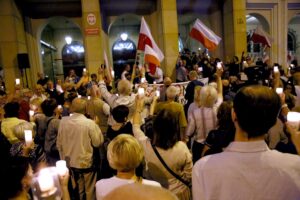 24.07.2017 Kielce. Manifestacja przed Sądem Okręgowym. / Marzena Mąkosa / Radio Kielce