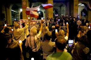 24.07.2017 Kielce. Manifestacja przed Sądem Okręgowym. / Marzena Mąkosa / Radio Kielce