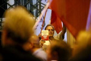 24.07.2017 Kielce. Manifestacja przed Sądem Okręgowym. / Marzena Mąkosa / Radio Kielce