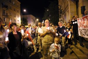 24.07.2017 Kielce. Manifestacja przed Sądem Okręgowym. / Marzena Mąkosa / Radio Kielce