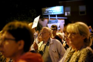 24.07.2017 Kielce. Manifestacja przed Sądem Okręgowym. / Marzena Mąkosa / Radio Kielce