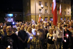 24.07.2017 Kielce. Manifestacja przed Sądem Okręgowym. / Marzena Mąkosa / Radio Kielce