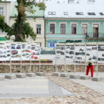 26.07.2017 Kielce. Wystawa fotografii na kieleckim Rynku przygotowana przez Towarzystwo Przyjaciół Starachowic. / Marzena Mąkosa / Radio Kielce