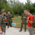 07.08.2017 Słomniki. Poranny apel Kadrówki. / Katarzyna Prędotka - Radio Kielce / Kadrówka przygotowuje się do wymarszu ze Słomnik w kierunku Miechowa.