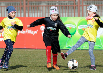 Turniej "Z podwórka na stadion o Puchar Tymbarku"