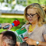 30.08.2017 Kielce. Stacja: wakacje!! Wspólne czytanie "Wesela" Stanisława Wyspiańskiego w ogródku letnim Radio Kielce / Bartosz Koziej - Radio Kielce / Wspólne czytanie "Wesela" Stanisława Wyspańskiego