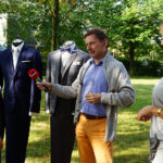 "Stacja: Wakacje" - męska moda ślubna. Na zdjęciu: Edyta Szczepanek, Agnieszka Hostyńska z Salonu Mody Męskiej "Jumla" z Kielc oraz Paweł Solarz / Robert Felczak - Radio Kielce / "Stacja: Wakacje" - męska moda ślubna. Na zdjęciu: Edyta Szczepanek, Agnieszka Hostyńska z Salonu Mody Męskiej "Jumla" z Kielc oraz Paweł Solarz