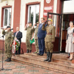 Marsz Szlakiem I Kompanii Kadrowej - uroczystości przed Starostwem Powiatowym w Jędrzejowie / Michał Kita - Radio Kielce